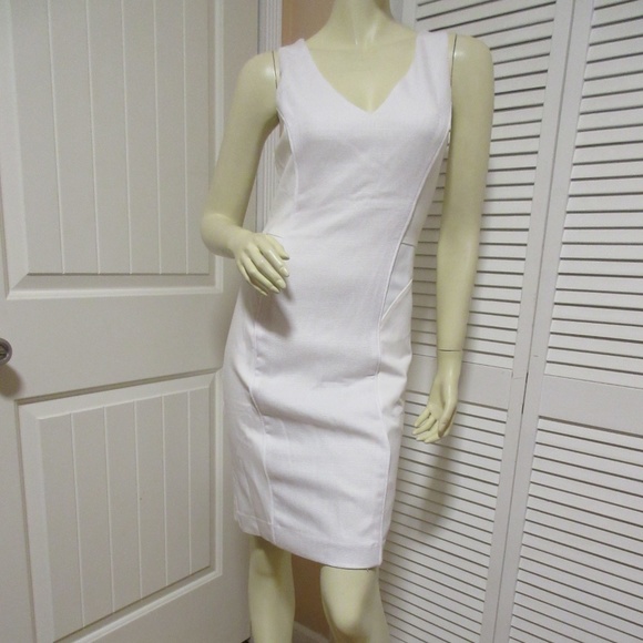 NWT Y2K 2000s XOXO White Sleeveless V-Neck Bodycon Sheath Dress Minimalist Chic - Picture 3 of 8